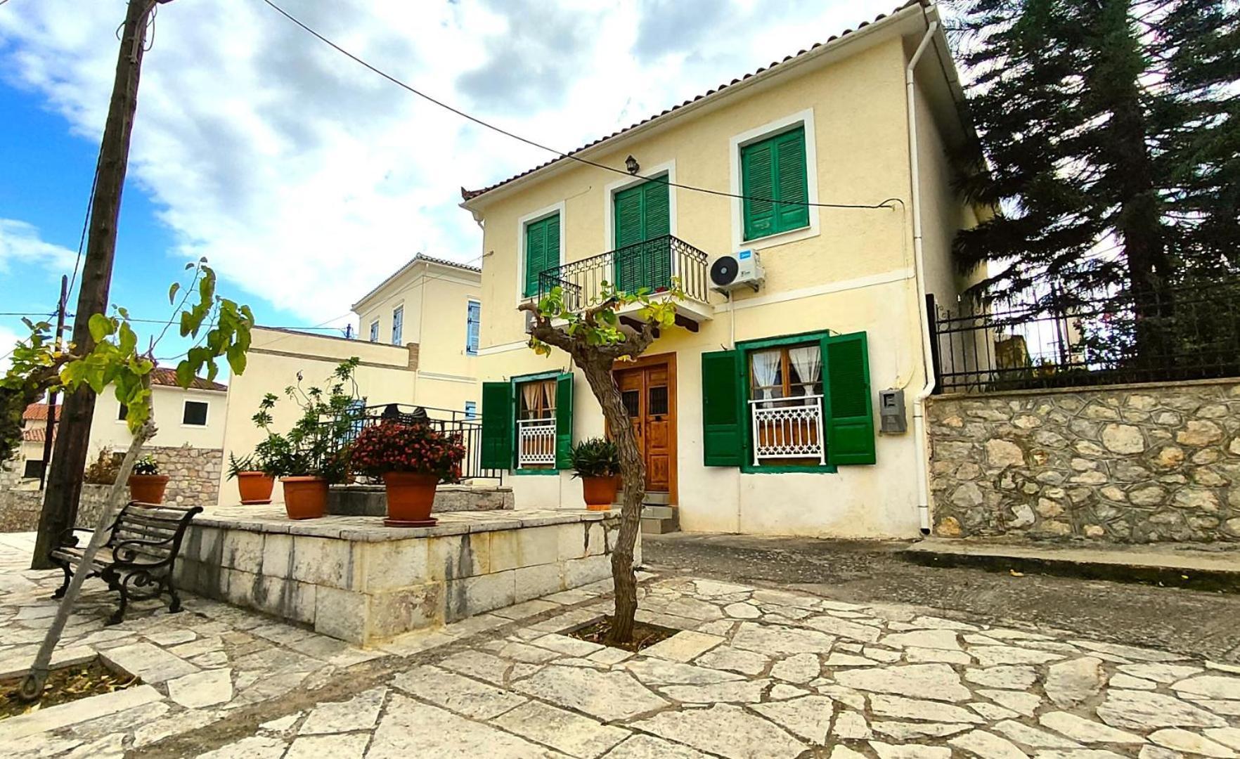 My Traditional Home Galaxídhion Exterior foto